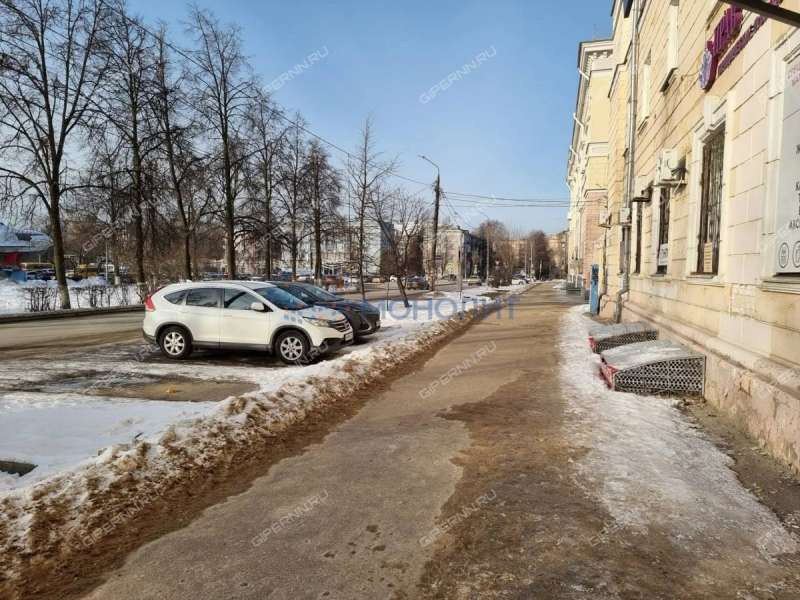 помещение под помещение свободного назначения, недвижимость под салоны красоты на улице Энгельса