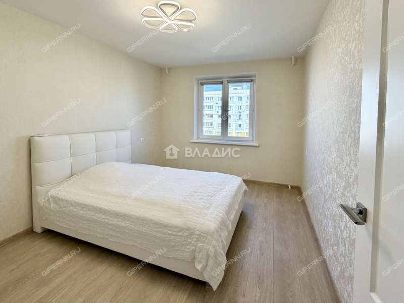 трёхкомнатная квартира на Комсомольской улице дом 19