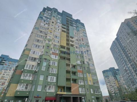 2-komnatnaya-nab-volzhskaya-d-15 фото