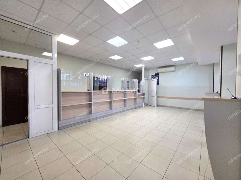 помещение под помещение свободного назначения на улице Юлиуса Фучика