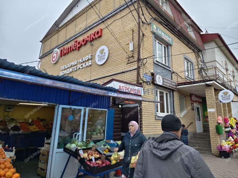 помещение под помещение свободного назначения, торговую площадь на Советской площади город Балахна