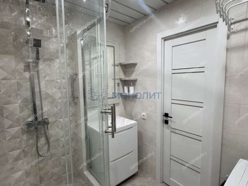 трёхкомнатная квартира на улице Переходникова дом 31