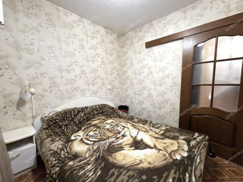 3-komnatnaya-ul-verhnepecherskaya-d-9 фото