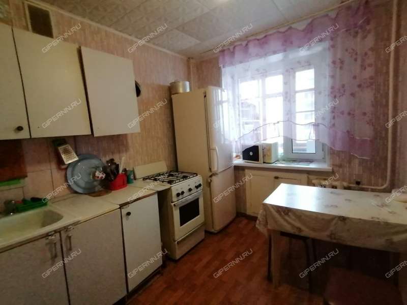 двухкомнатная квартира в 2-м микрорайоне дом 4 город Кстово