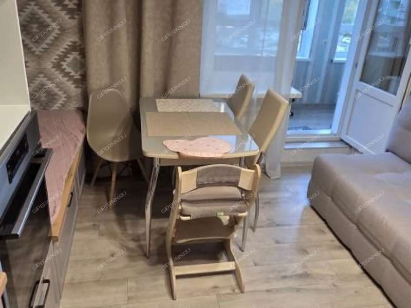 трёхкомнатная квартира на Лысогорской улице дом 89 к3