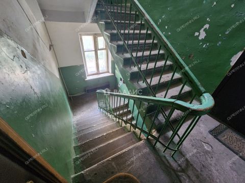 3-komnatnaya-ul-puteyskaya-d-1 фото