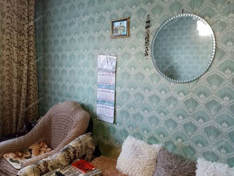 трёхкомнатная квартира на улице Красных Зорь дом 13