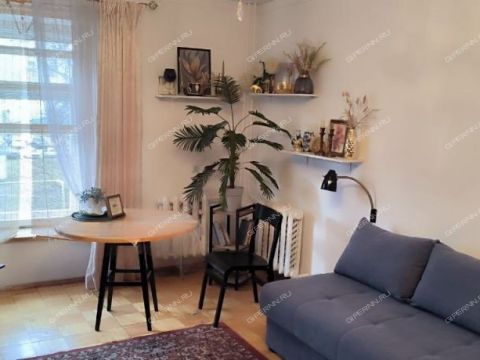 2-komnatnaya-b-r-zarechnyy-d-1 фото