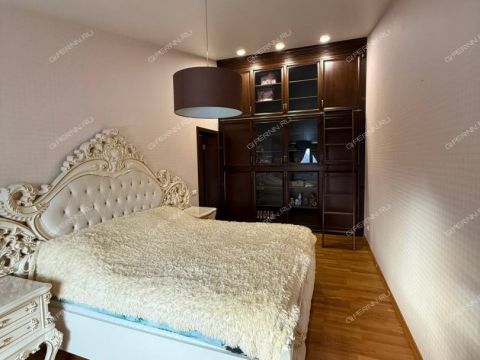 4-komnatnaya-ul-artelnaya-d-13-k1 фото