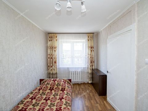 2-komnatnaya-ul-geroya-chugunova-d-5a фото