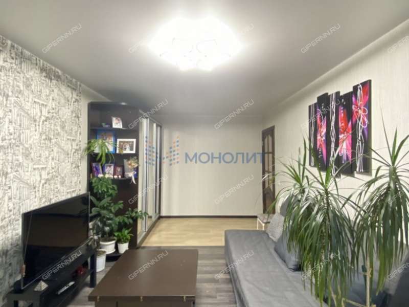 трёхкомнатная квартира на проспекте Циолковского дом 100 город Дзержинск