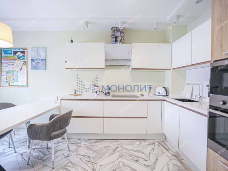 трёхкомнатная квартира на Мещерском бульваре дом 9