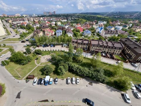 1-komnatnaya-ul-verhnepecherskaya-d-13-k1 фото