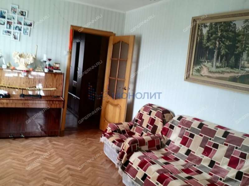трёхкомнатная квартира на улице Краснодонцев дом 19А