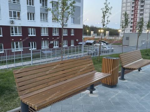 1-komnatnaya-ul-akademika-chazova-d-1 фото