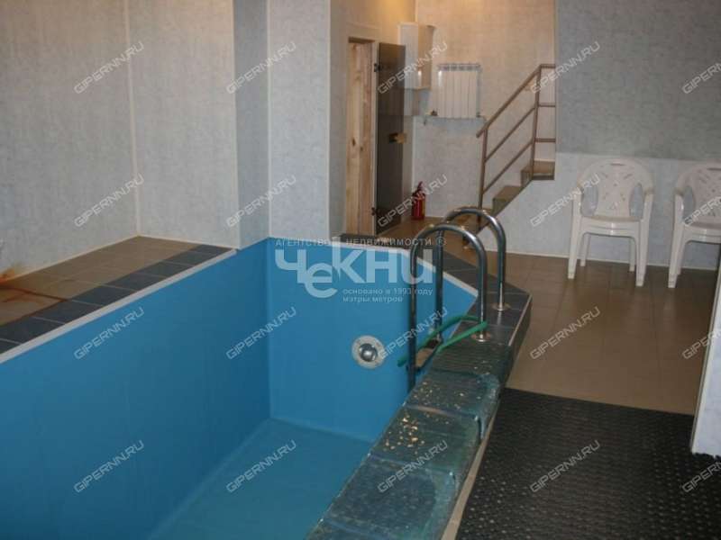 здание под недвижимость под общепит на Циолковского посёлок Городецкий