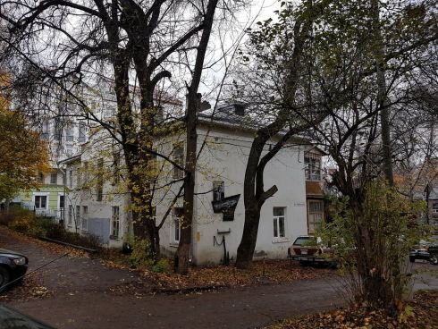 Борьба за справедливость: жильцов дома Алексеева терроризируют незаконной стройкой