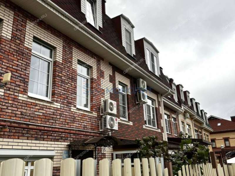 таунхаус на -