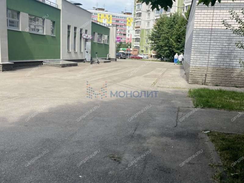 помещение под помещение свободного назначения, торговую площадь на улице Верхнепечёрская
