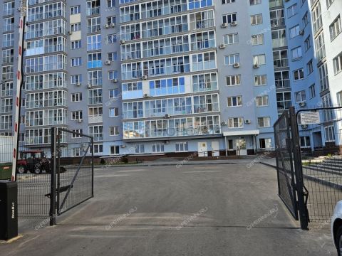 3-komnatnaya-ul-delovaya-d-22 фото