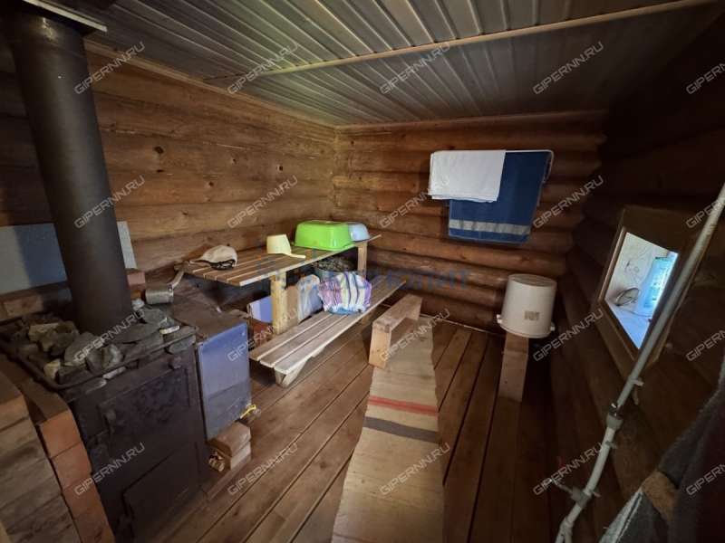 дом на Озёрной улице деревня Крутая