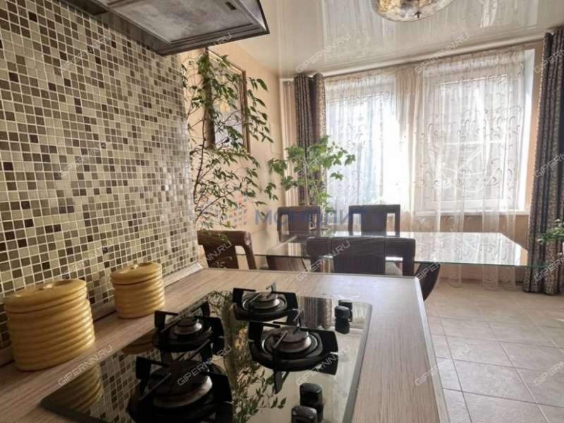 четырёхкомнатная квартира на проспекте Ленина дом 30В