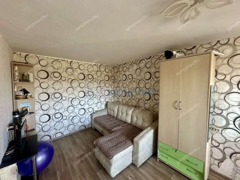 трёхкомнатная квартира на улице Героя Шнитникова дом 26