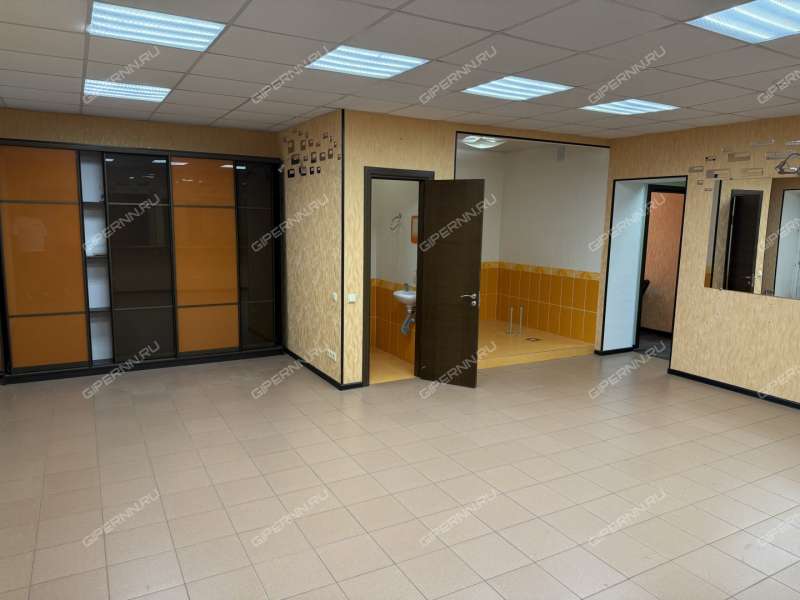 помещение под помещение свободного назначения на улице Родионова