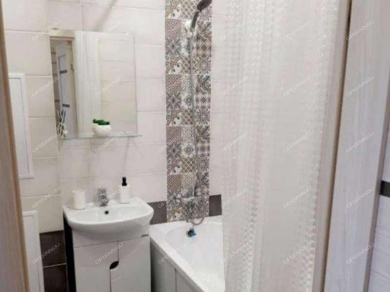 однокомнатная квартира на бульваре 60-летия Октября дом 5а