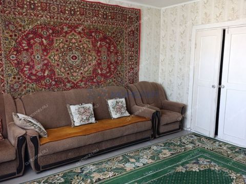 3-komnatnaya-ul-strokina-d-10 фото