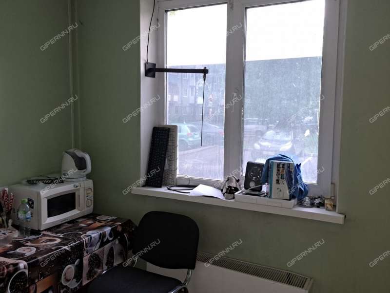 помещение под офис, торговую площадь на улице Веденяпина