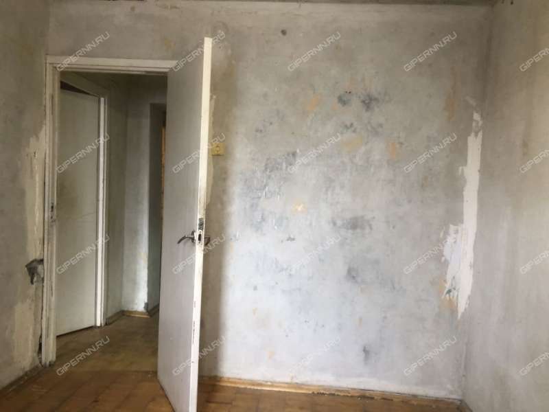 четырёхкомнатная квартира на проспекте Гагарина дом 103