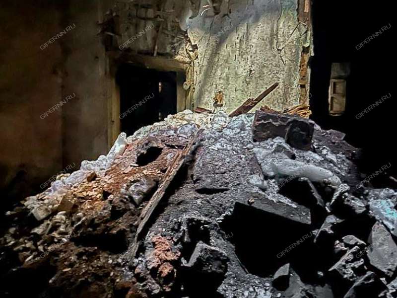 здание под торговую площадь на улице Минина