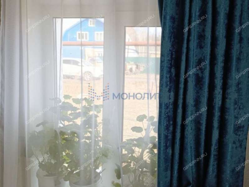 дом на улице Озерная посёлок Железнодорожный (Ситниковский сельсовет