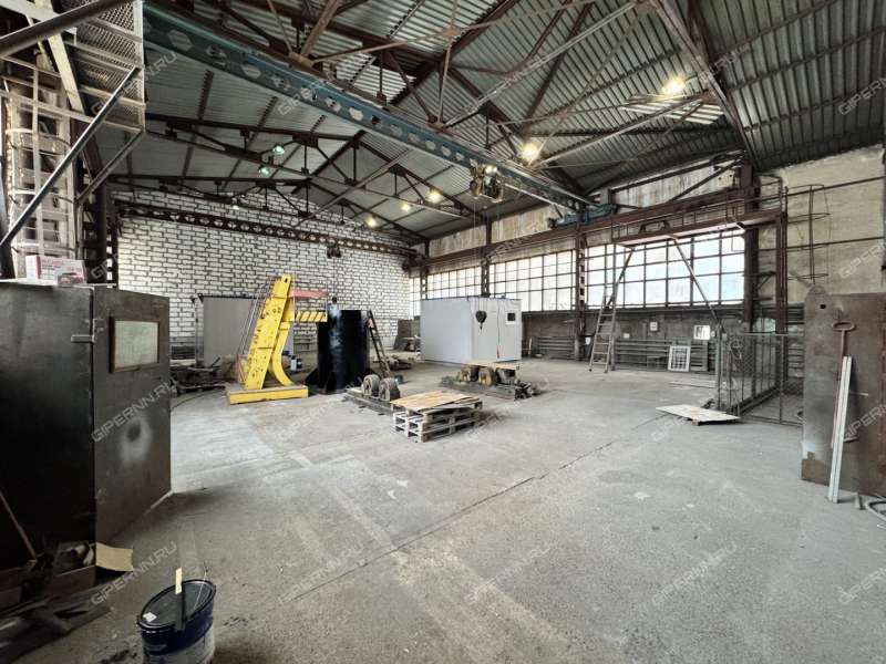 помещение под склад, производственную площадь на улице Вторчермета