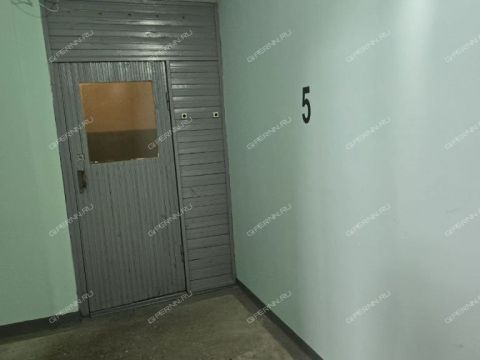 1-komnatnaya-ul-40-let-pobedy-d-10 фото