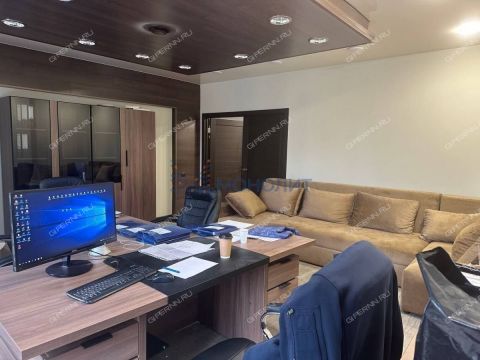 4-komnatnaya-ul-minina-d-10v фото