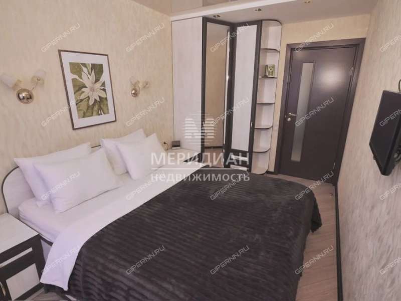 двухкомнатная квартира на улице Сергея Есенина дом 4Б