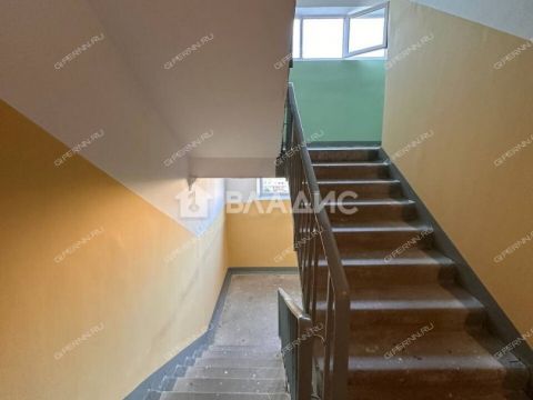 3-komnatnaya-ul-izhorskaya-d-34 фото