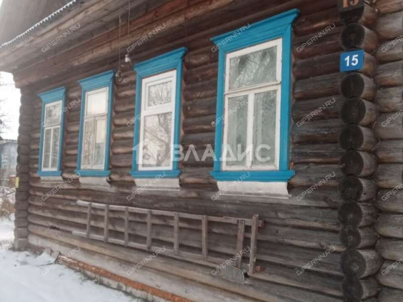 дом на улице Максима Горького посёлок Фанерное